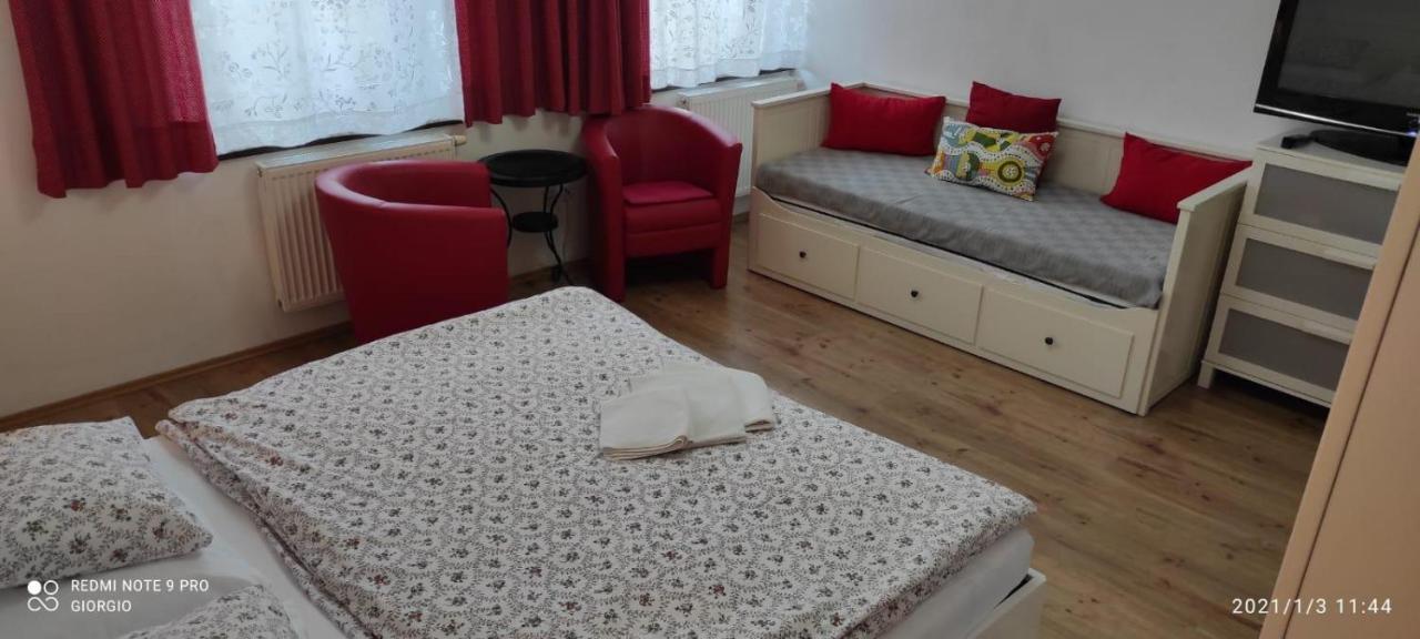 Ubytovanie City Izba Trenczyńskie Cieplice Zewnętrze zdjęcie